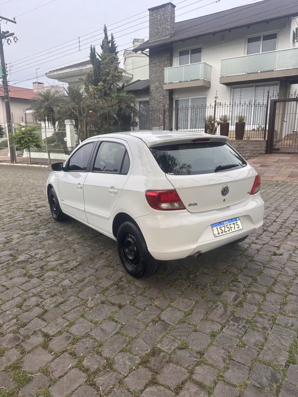 GOL 1.6 MI 8V FLEX 4P MANUAL G.V - 2013 - FARROUPILHA