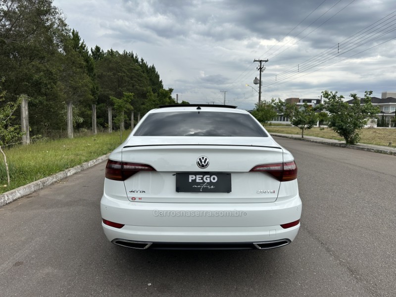 JETTA 1.4 R-LINE 250 16V TSI FLEX 4P AUTOMÁTICO - 2018 - BENTO GONçALVES