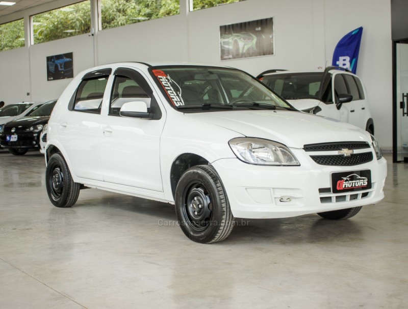 CELTA 1.0 MPFI LS 8V FLEX 4P MANUAL - 2013 - NOVO HAMBURGO