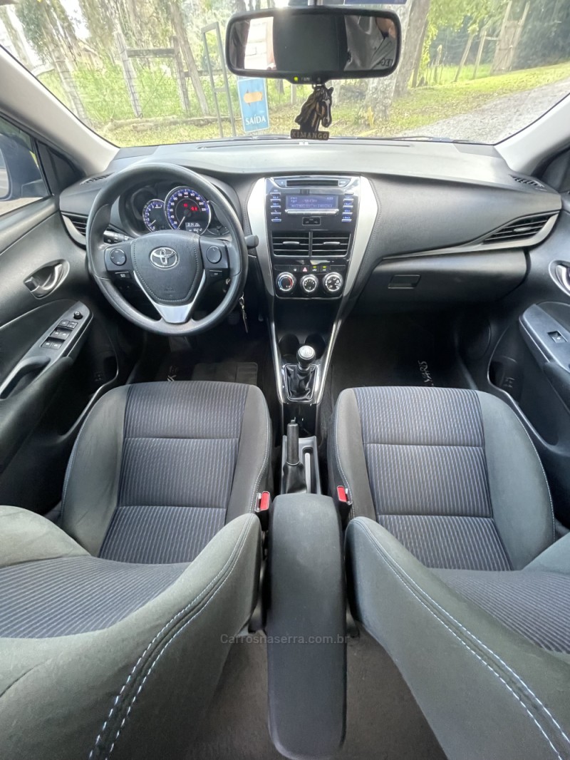 YARIS 1.5 XL LIVE SEDAN 16V FLEX 4P MANUAL - 2019 - NOVA PETRóPOLIS