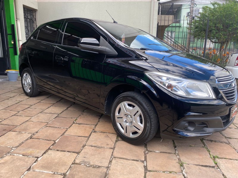 ONIX 1.0 LT PLUS 8V FLEX 4P MANUAL - 2014 - CAXIAS DO SUL