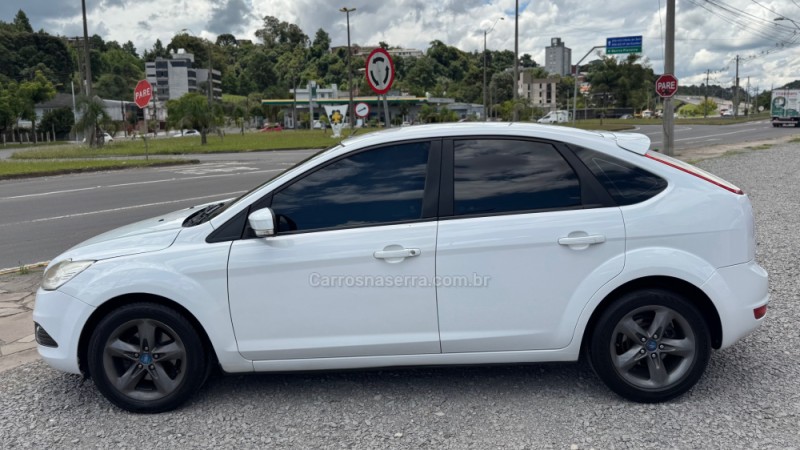 FOCUS 2.0 GLX 16V FLEX 4P AUTOMÁTICO - 2012 - CAXIAS DO SUL