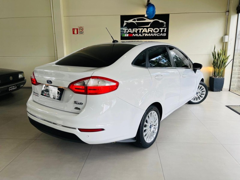 FIESTA 1.6 TITANIUM SEDAN 16V FLEX 4P AUTOMÁTICO - 2015 - CAXIAS DO SUL