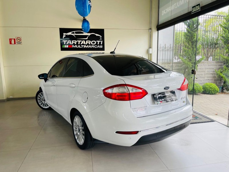 FIESTA 1.6 TITANIUM SEDAN 16V FLEX 4P AUTOMÁTICO - 2015 - CAXIAS DO SUL