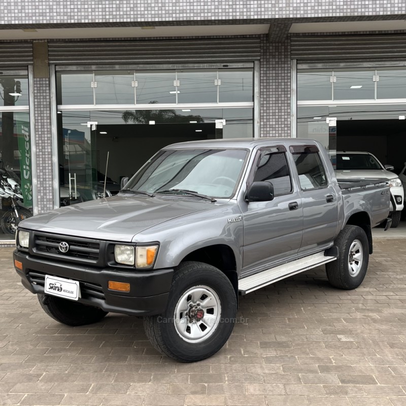 HILUX 2.8 DLX 4X4 CD 8V DIESEL 4P MANUAL - 1998 - VACARIA