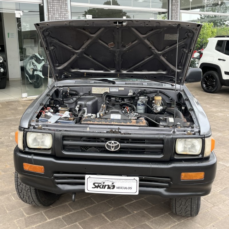 HILUX 2.8 DLX 4X4 CD 8V DIESEL 4P MANUAL - 1998 - VACARIA