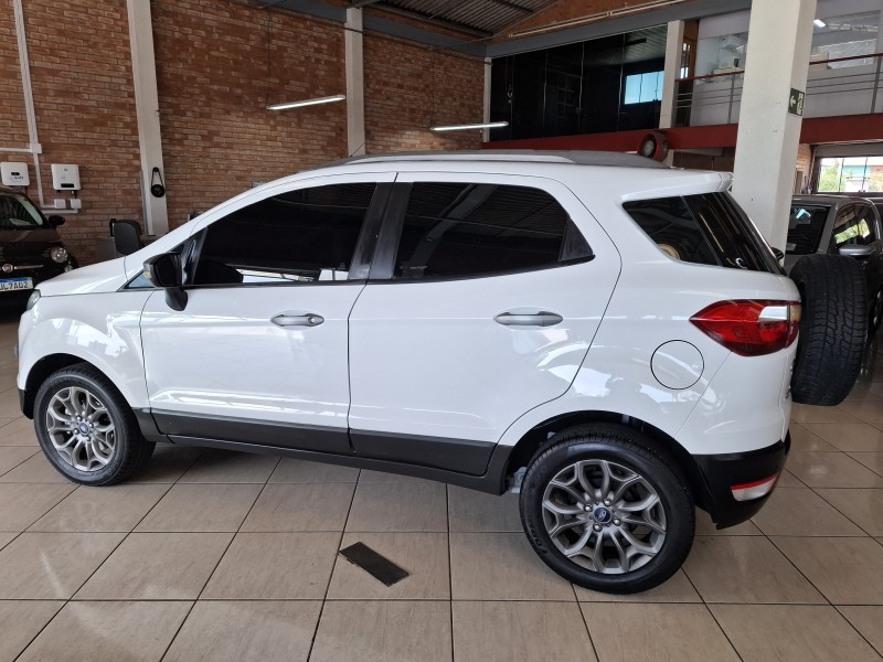 ECOSPORT 1.6 FREESTYLE 16V FLEX 4P MANUAL - 2017 - FARROUPILHA