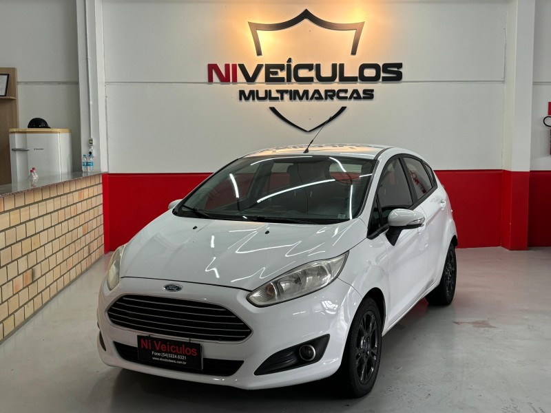 fiesta 1.6 se hatch 16v flex 4p automatico 2014 caxias do sul