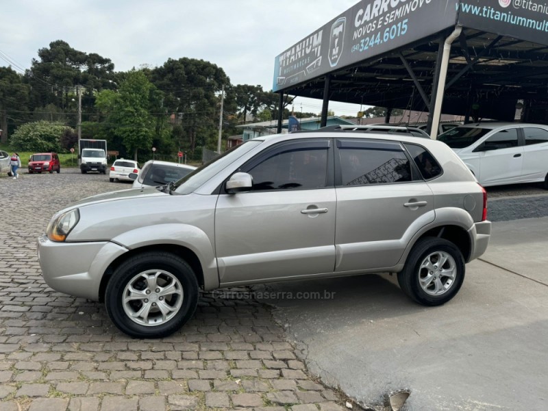 TUCSON 2.0 MPFI GLS 16V 143CV 2WD GASOLINA 4P AUTOMÁTICO - 2010 - SãO FRANCISCO DE PAULA