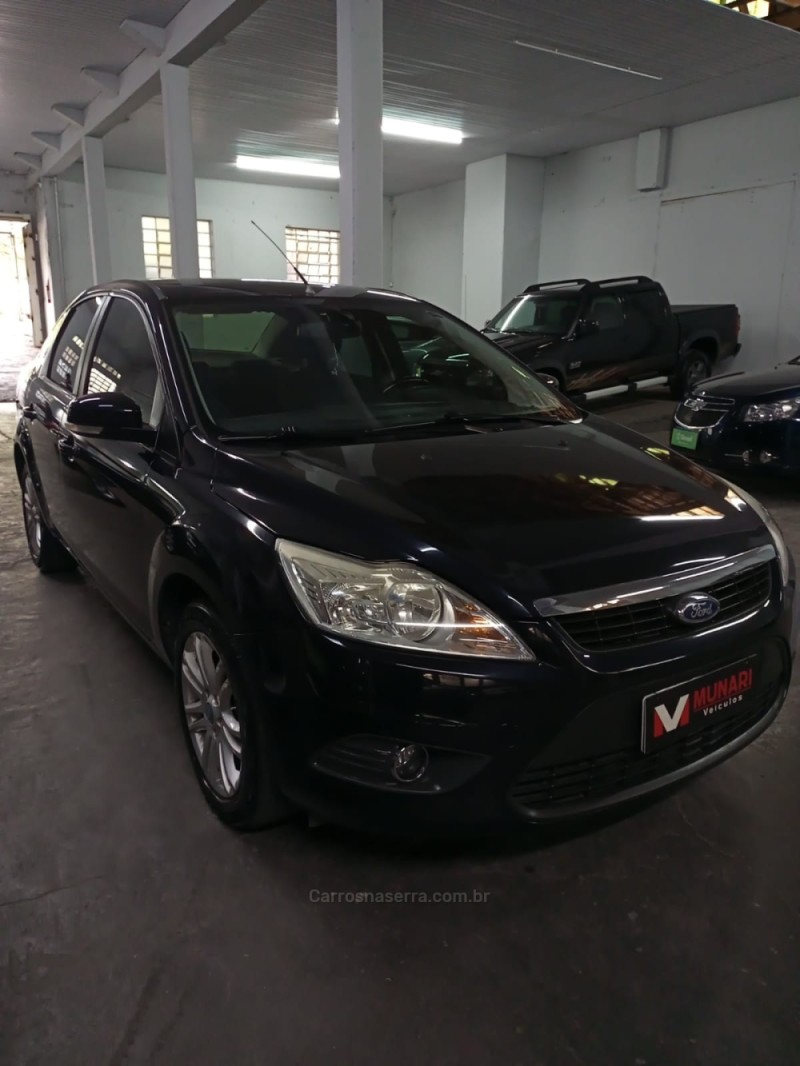 FOCUS 2.0 SEDAN 16V GASOLINA 4P MANUAL