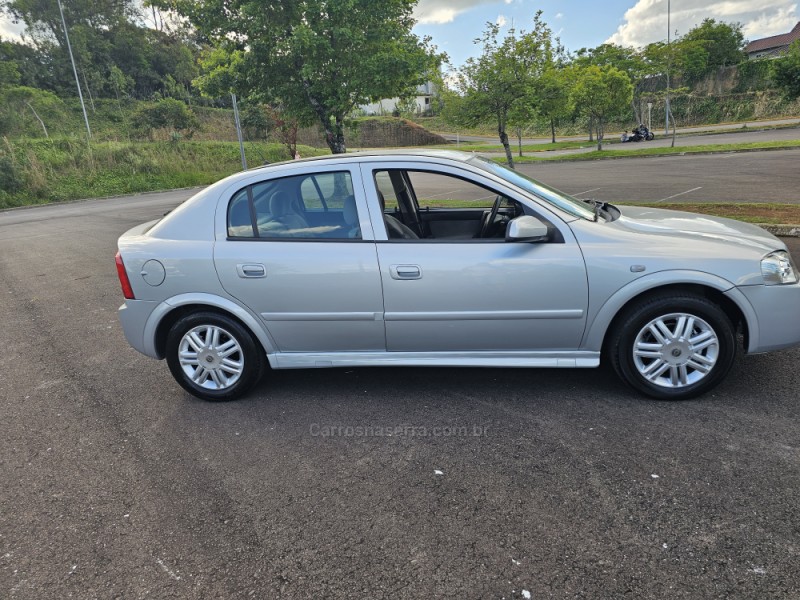 ASTRA 2.0 MPFI CD 8V GASOLINA 4P MANUAL - 2003 - BENTO GONçALVES