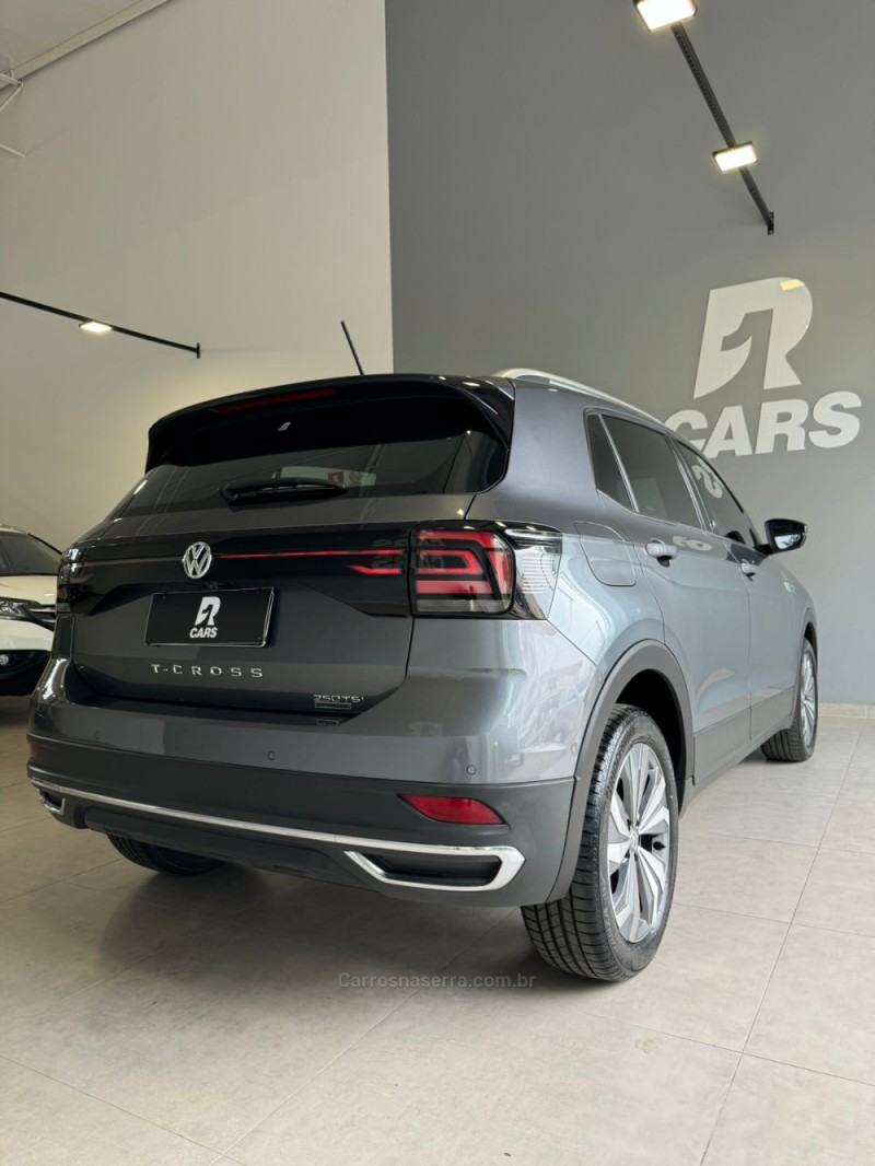 T-CROSS 1.4 HIGHLINE TSI 16V FLEX 4P AUTOMÁTICO - 2020 - LAJEADO