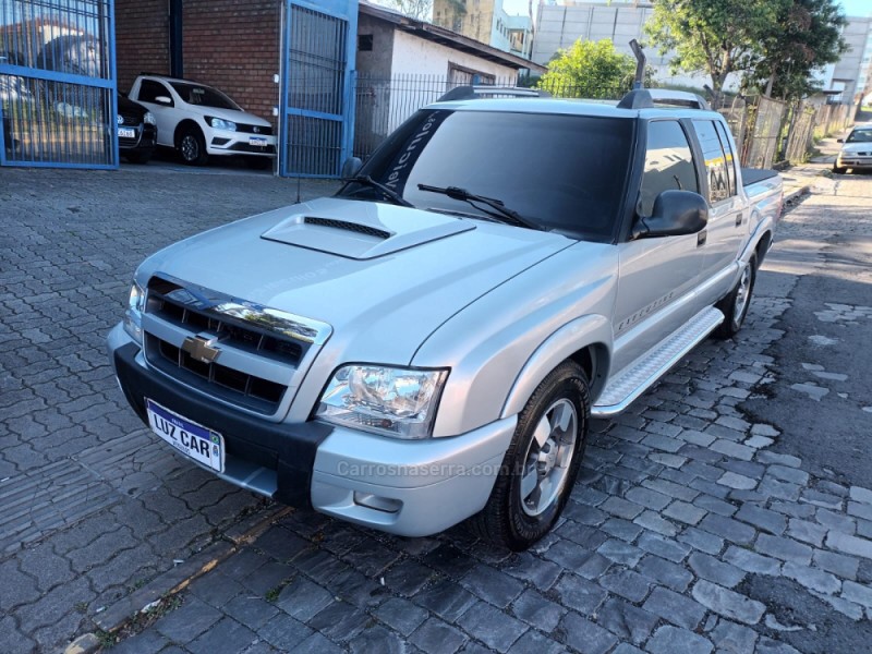 S10 2.4 MPFI EXECUTIVE 4X2 CD 8V FLEX 4P MANUAL - 2011 - BENTO GONçALVES