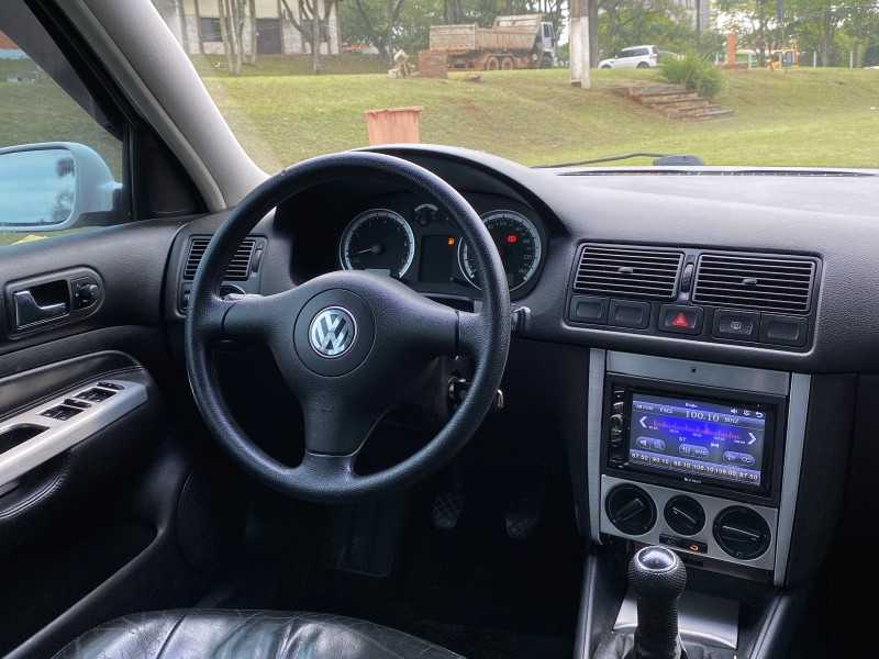 GOLF 1.6 MI FLASH 8V GASOLINA 4P MANUAL - 2006 - LAJEADO