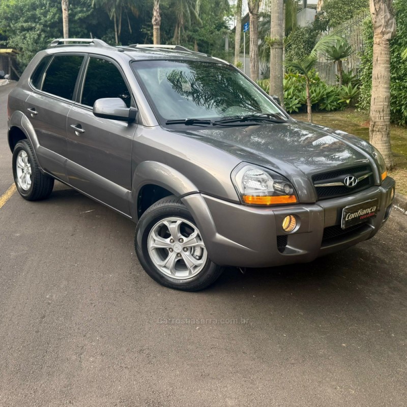 TUCSON 2.0 MPFI GLS 16V 143CV 2WD FLEX 4P AUTOMÁTICO - 2015 - CAMPO BOM