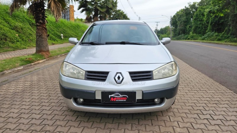 MÉGANE 1.6 DYNAMIQUE 16V FLEX 4P MANUAL - 2009 - IVOTI