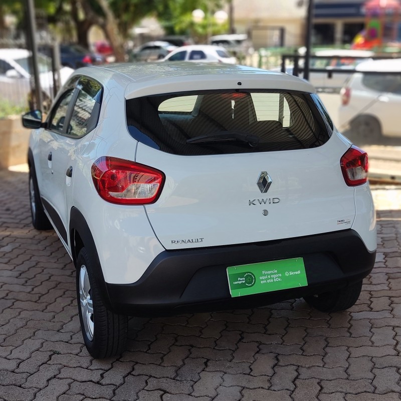 KWID 1.0 12V SCE FLEX ZEN MANUAL - 2020 - TAPEJARA