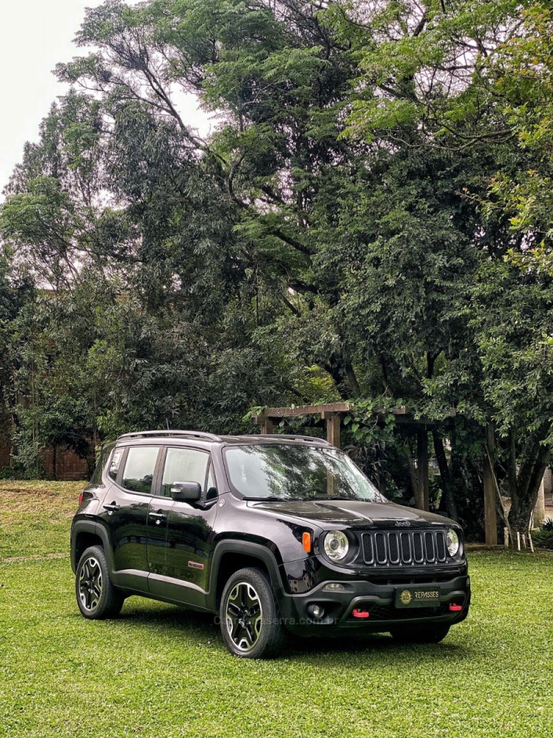 renegade 2.0 16v turbo diesel trailhawk 4p 4x4 automatico 2016 caxias do sul