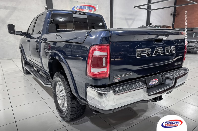 3500 LARAMIE 6.7 CD 4X4 TURBO DIESEL 4P AUTOMÁTICO - 2022 - SARANDI