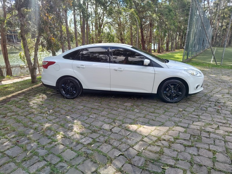 FOCUS 2.0 16V FLEX 4P AUTOMÁTICO - 2014 - CAXIAS DO SUL