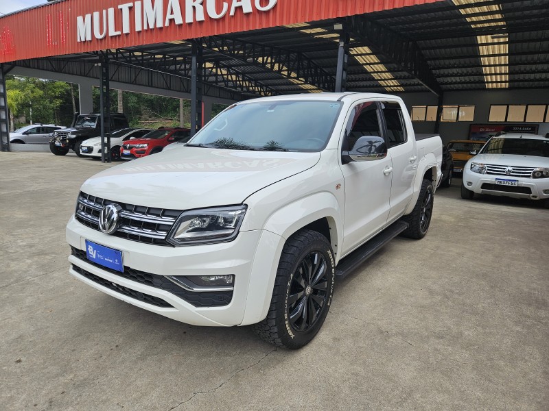 AMAROK 3.0 V6 TDI HIGHLINE CD DIESEL 4MOTION AUTOMÁTICO