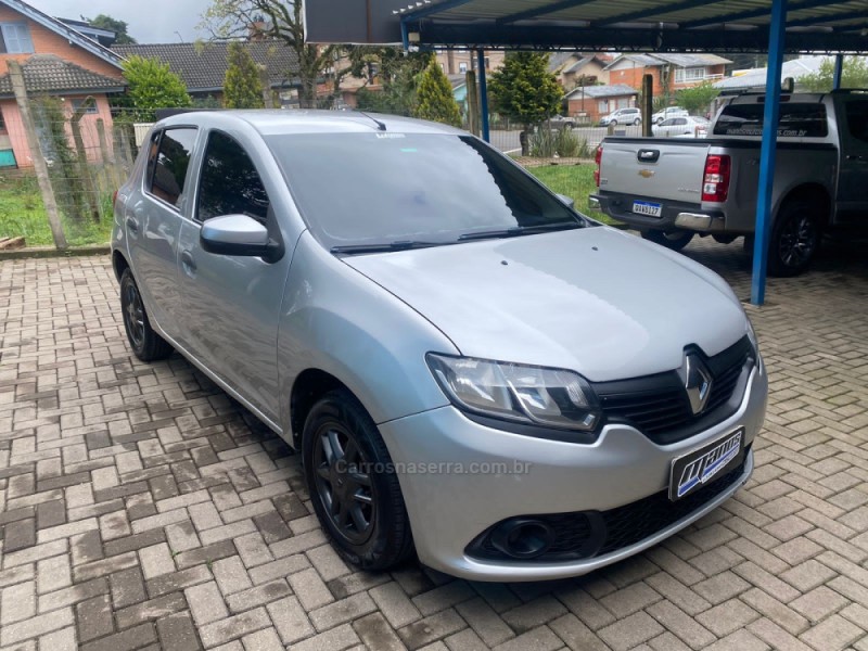 SANDERO 1.0 AUTHENTIQUE 16V FLEX 4P MANUAL - 2017 - CANELA