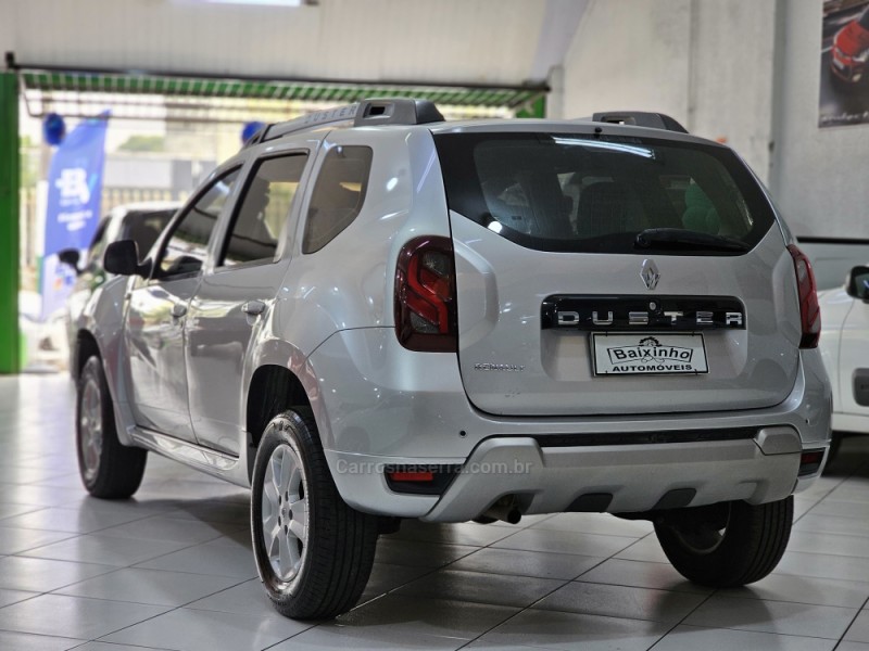 DUSTER 1.6 DYNAMIQUE 4X2 16V FLEX 4P MANUAL - 2017 - SAPUCAIA DO SUL