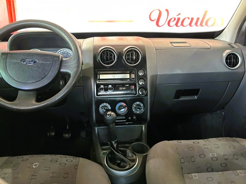 ECOSPORT 1.6 XLT 8V FLEX 4P MANUAL - 2005 - SãO SEBASTIãO DO CAí