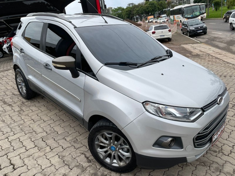 ECOSPORT 1.6 XLT FREESTYLE 8V FLEX 4P MANUAL