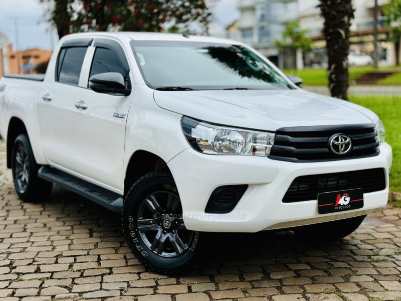 HILUX 2.8 4X4 CD 8V DIESEL 4P MANUAL