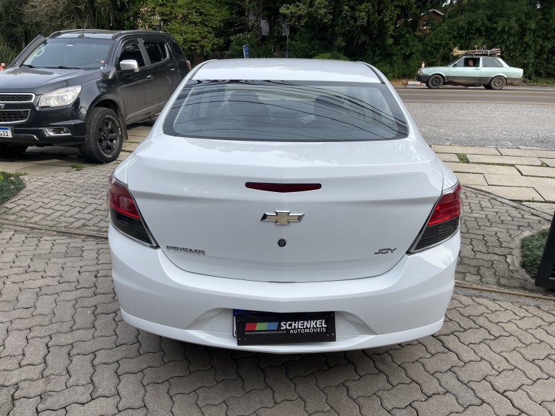 PRISMA 1.0 MPFI JOY 8V FLEX 4P MANUAL - 2019 - NOVA PETRóPOLIS