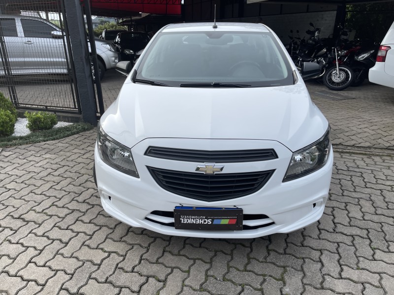 PRISMA 1.0 MPFI JOY 8V FLEX 4P MANUAL - 2019 - NOVA PETRóPOLIS