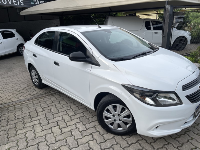 PRISMA 1.0 MPFI JOY 8V FLEX 4P MANUAL - 2019 - NOVA PETRóPOLIS