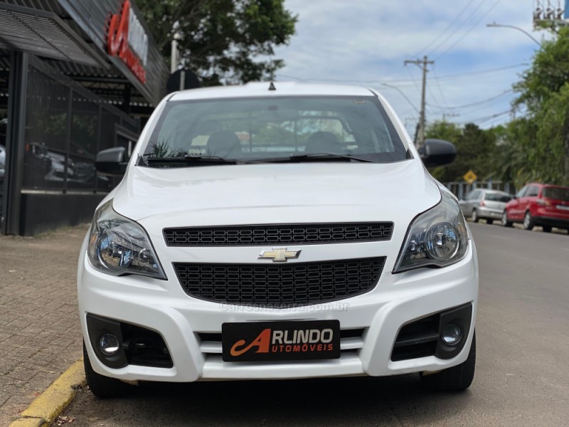 MONTANA 1.4 MPFI LS CS 8V FLEX 2P MANUAL - 2013 - PAROBé