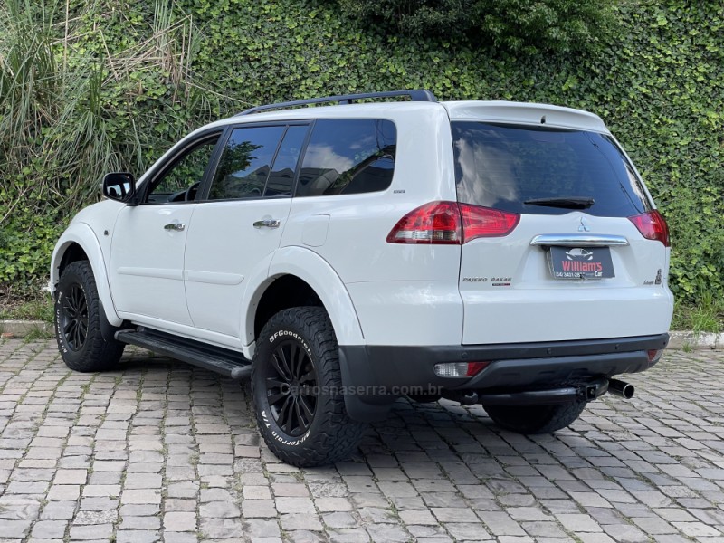 PAJERO DAKAR 3.2 HPE 4X4 7 LUGARES 16V TURBO INTERCOOLER DIESEL 4P AUTOMÁTICO - 2015 - FARROUPILHA