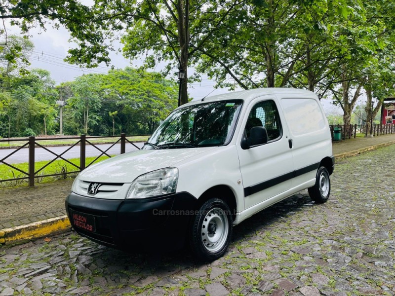 partner 1.6 furgao 16v gasolina 3p manual 2018 novo hamburgo