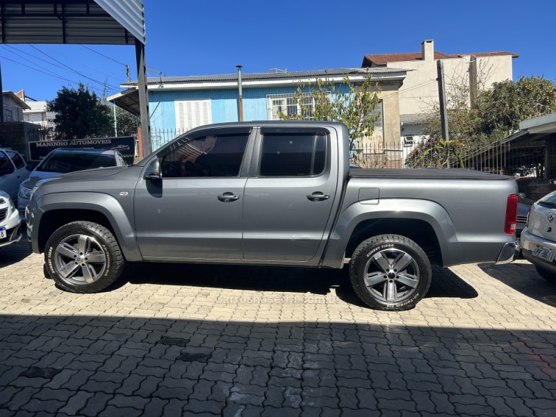 AMAROK 2.0 HIGHLINE 4X4 CD 16V TURBO INTERCOOLER DIESEL 4P AUTOMÁTICO - 2013 - CAXIAS DO SUL