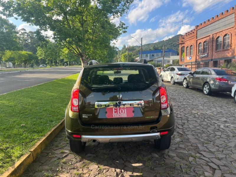 DUSTER 1.6 DYNAMIQUE 4X2 16V FLEX 4P MANUAL - 2013 - DOIS IRMãOS