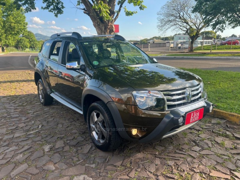 DUSTER 1.6 DYNAMIQUE 4X2 16V FLEX 4P MANUAL - 2013 - DOIS IRMãOS