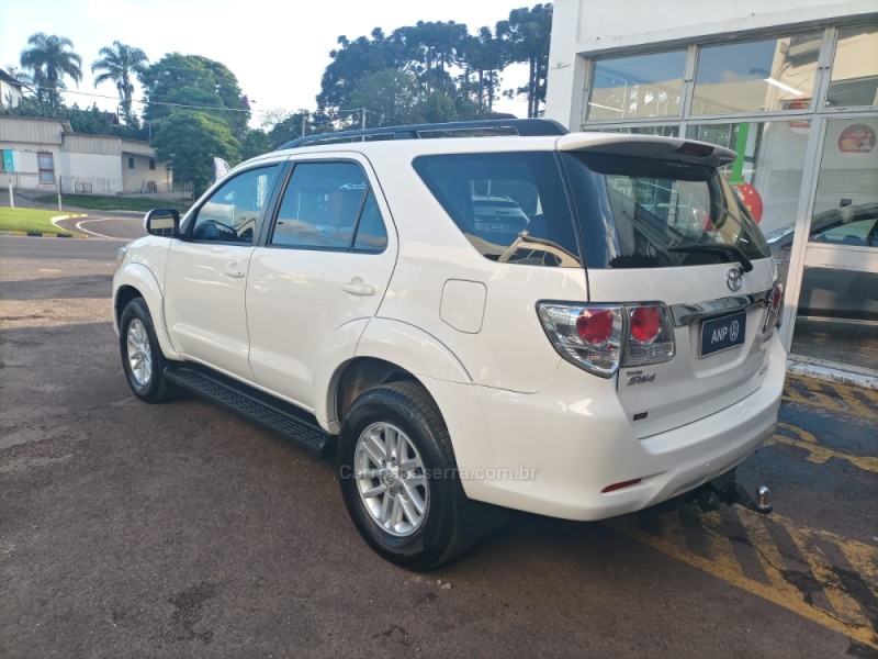 HILUX SW4 3.0 SRV 4X4 16V TURBO INTERCOOLER DIESEL 4P AUTOMÁTICO - 2015 - NOVA PETRóPOLIS