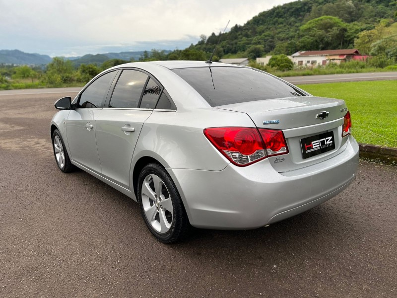 CRUZE 1.8 LT 16V FLEX 4P AUTOMÁTICO - 2013 - BOM PRINCíPIO