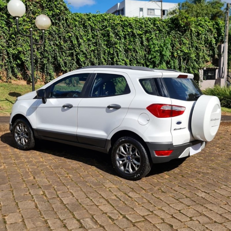 ECOSPORT 1.6 FREESTYLE 8V FLEX 4P MANUAL - 2014 - LAGOA VERMELHA