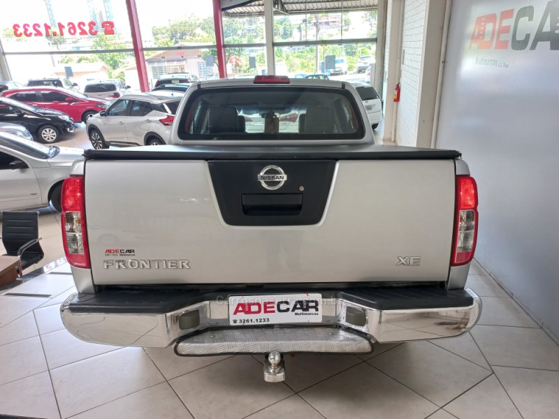 FRONTIER 2.5 XE 4X2 CD TURBO ELETRONIC DIESEL 4P MANUAL - 2012 - FARROUPILHA