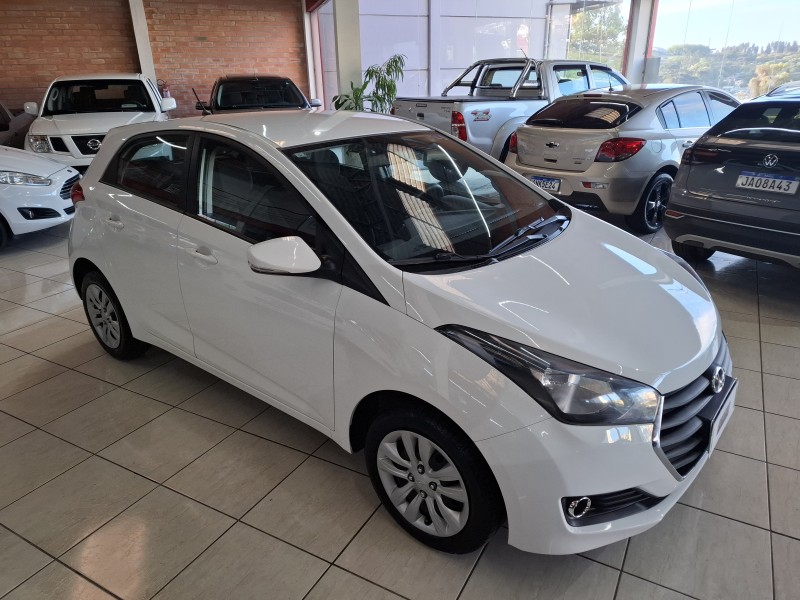 HB20 1.6 COMFORT PLUS 16V FLEX 4P AUTOMÁTICO - 2018 - FARROUPILHA