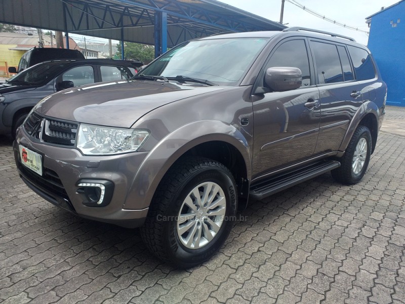 PAJERO DAKAR 3.2 HPE 4X4 7 LUGARES 16V TURBO INTERCOOLER DIESEL 4P AUTOMÁTICO - 2017 - CAXIAS DO SUL