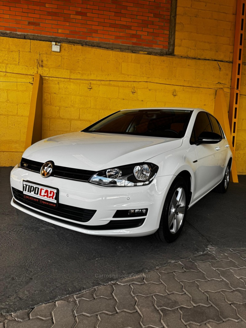 GOLF 1.0 TSI COMFORTLINE 12V TOTAL FLEX 4P MANUAL - 2017 - CAXIAS DO SUL