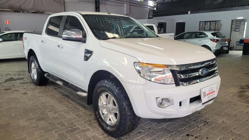 RANGER 3.2 XLT 4X4 CD 20V DIESEL 4P AUTOMÁTICO - 2016 - GARIBALDI