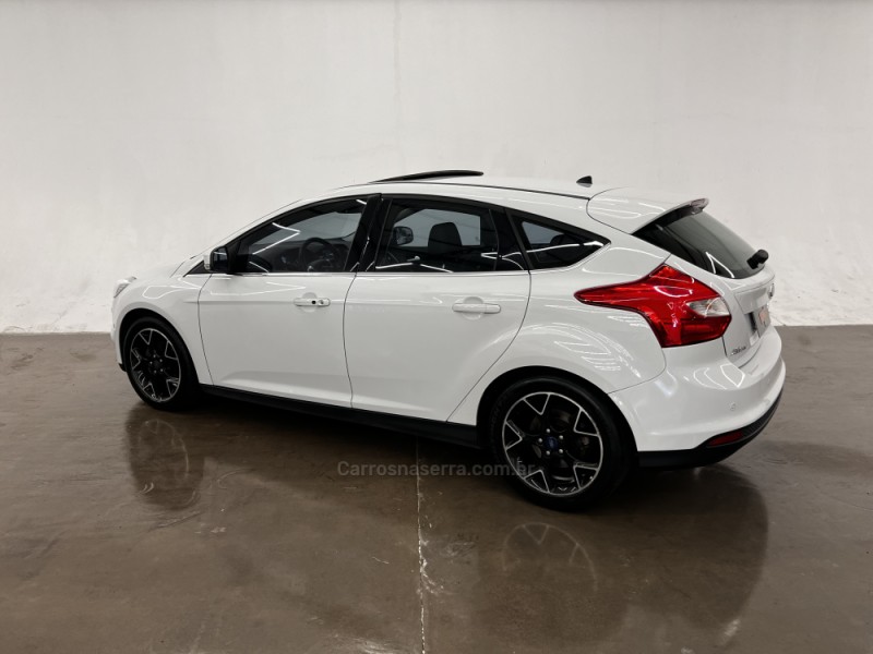 FOCUS 2.0 TITANIUM PLUS HATCH 16V FLEX 4P AUTO - 2015 - CAXIAS DO SUL