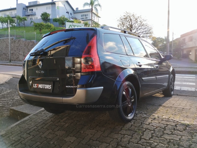 MÉGANE 1.6 DYNAMIQUE GRAND TOUR 16V FLEX 4P MANUAL - 2008 - CAXIAS DO SUL