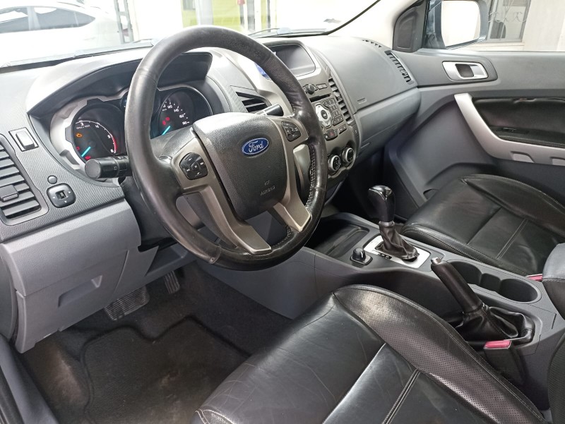 RANGER 3.2 XLT 4X4 CD 20V DIESEL 4P AUTOMÁTICO - 2014 - CAXIAS DO SUL